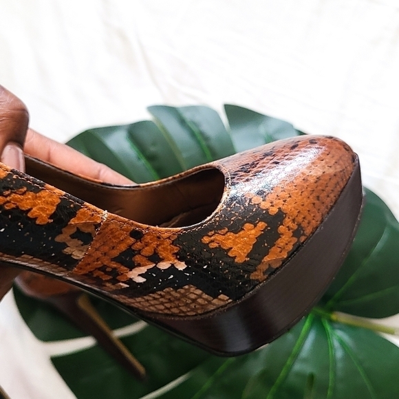 Lulu Townsend Corpcore Office Siren heels - Picture 13 of 14